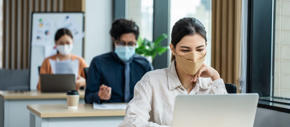 Using touchless access control & VMS to safely reopen a facility 