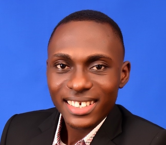  Felix Oluwalomola